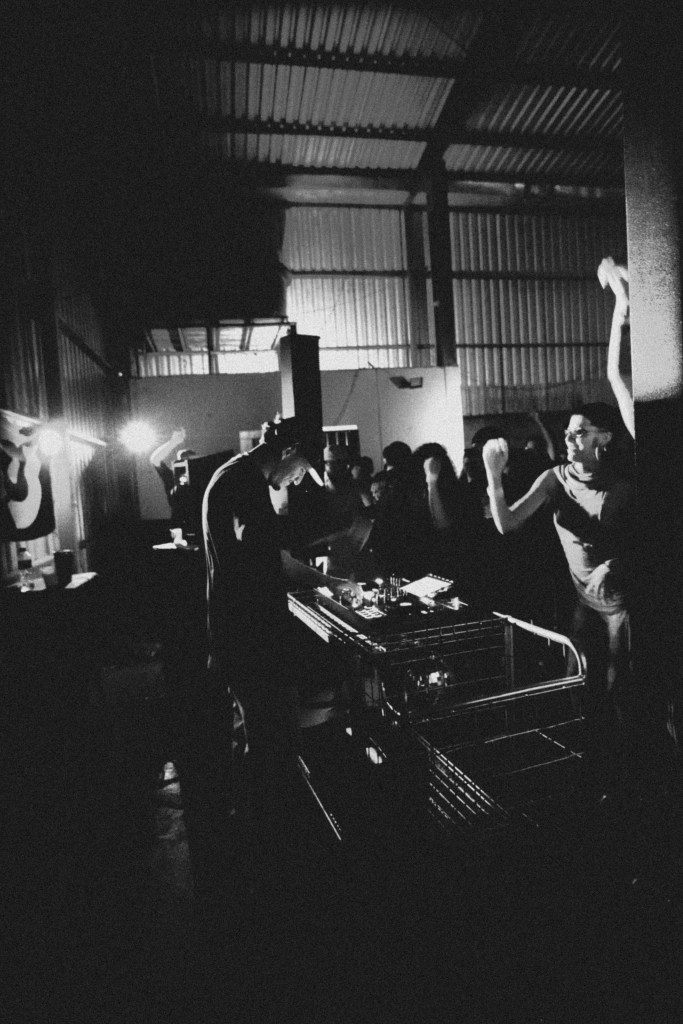 Warehouse – 1ª&nbsp;Edição